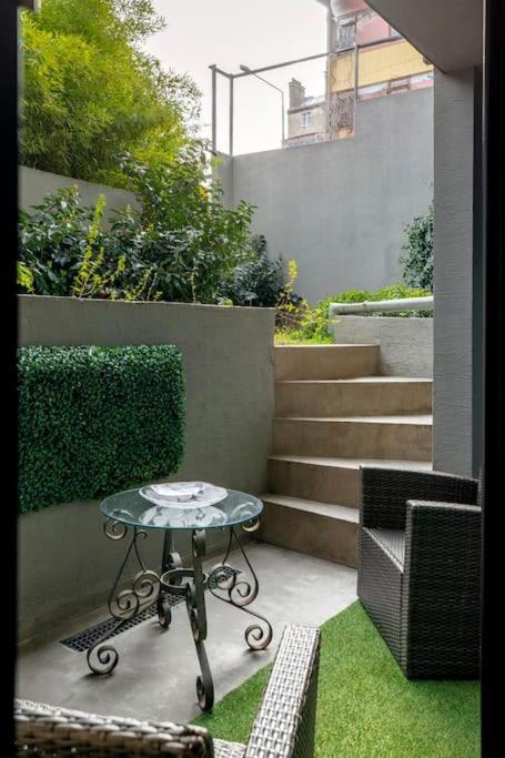 Daire Stunning Duplex Flat With A Garden & Winter Patio İstanbul