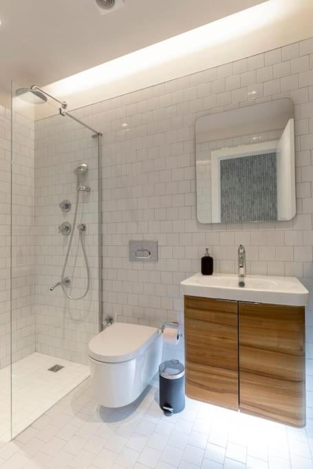 Daire Stunning Duplex Flat With A Garden & Winter Patio