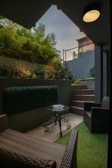 Daire Stunning Duplex Flat With A Garden & Winter Patio *