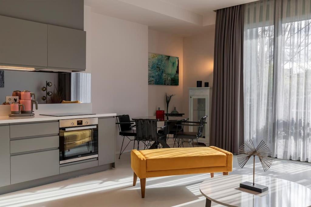 Daire Stunning Duplex Flat With A Garden & Winter Patio İstanbul