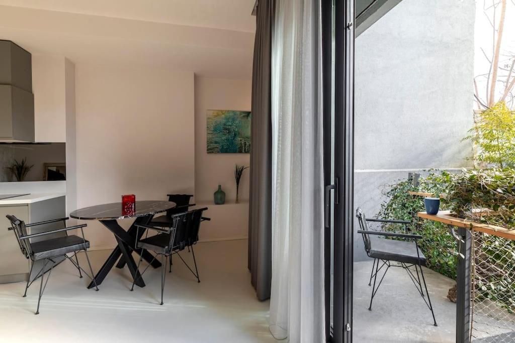 Stunning Duplex Flat With A Garden & Winter Patio İstanbul