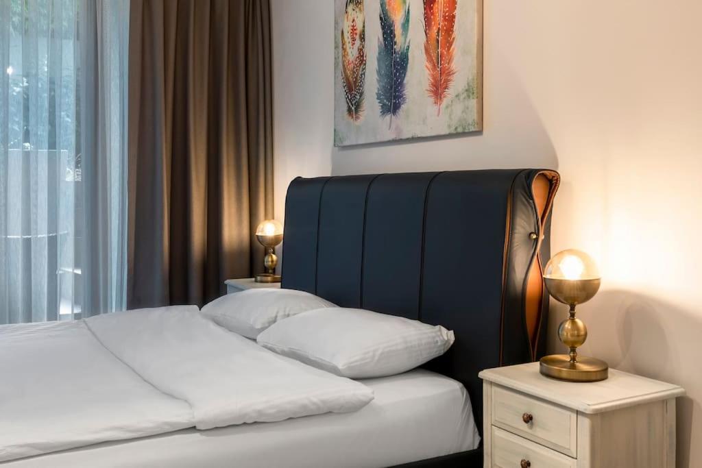 Stunning Duplex Flat With A Garden & Winter Patio *