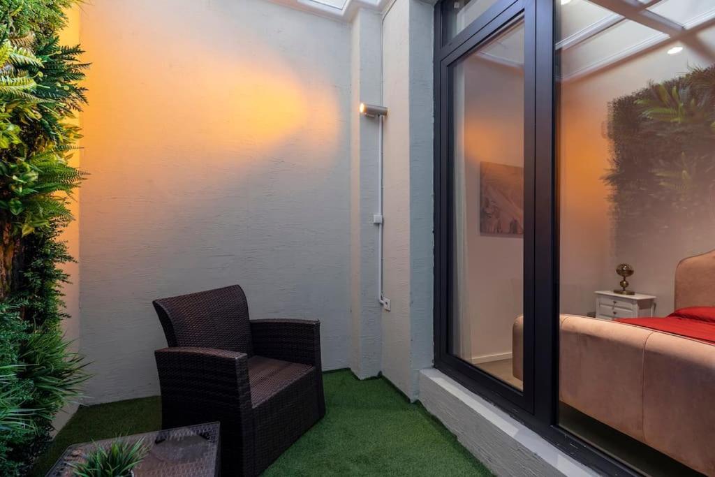 Stunning Duplex Flat With A Garden & Winter Patio Daire